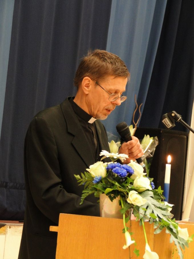 kirkkoherra Erkki Kosonen
